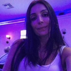 Meet your Posher, Raquel